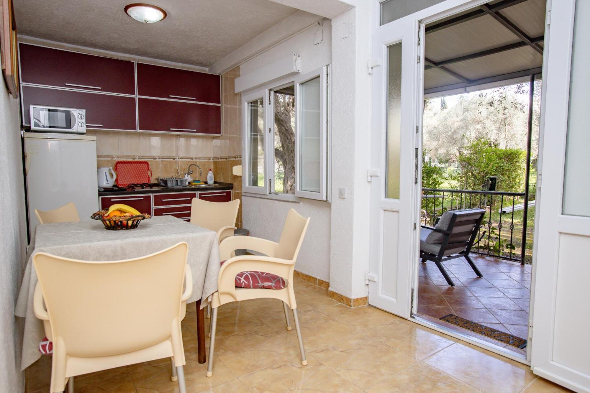 Apartments Oliva Utjeha Εξωτερικό φωτογραφία