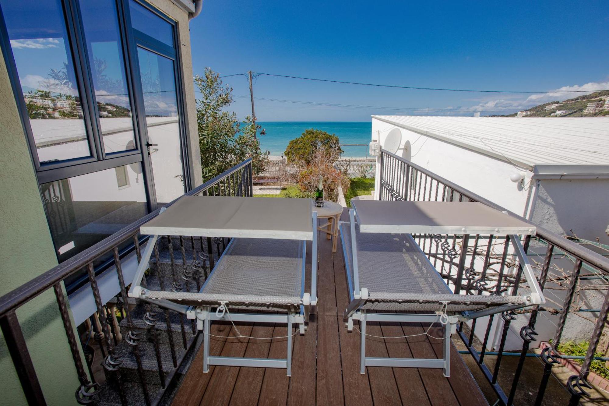 Apartments Oliva Utjeha Εξωτερικό φωτογραφία