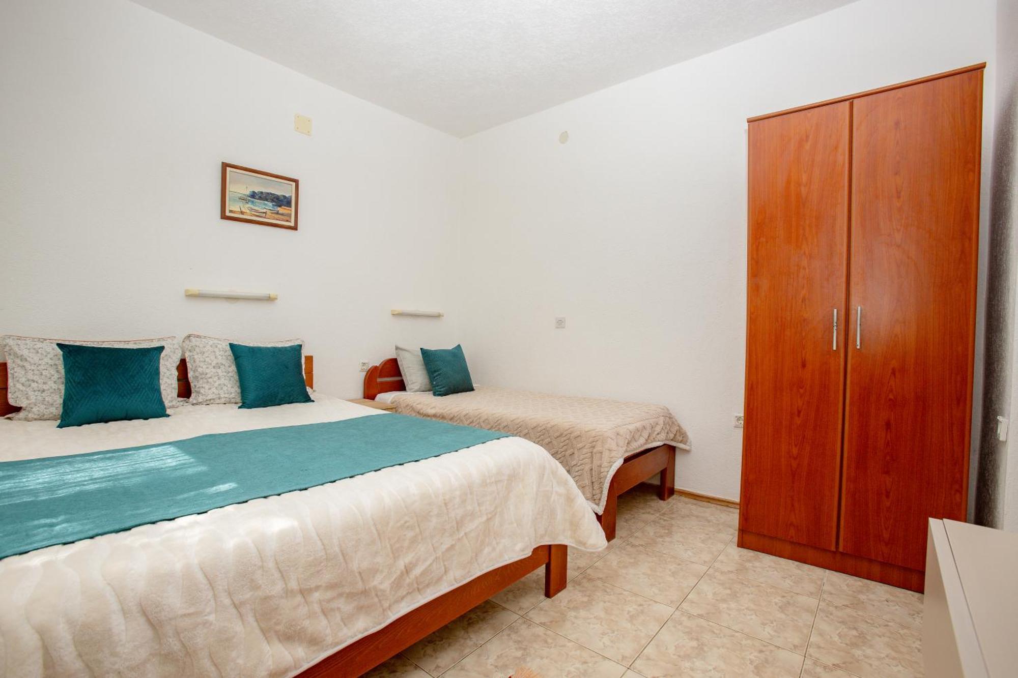 Apartments Oliva Utjeha Εξωτερικό φωτογραφία