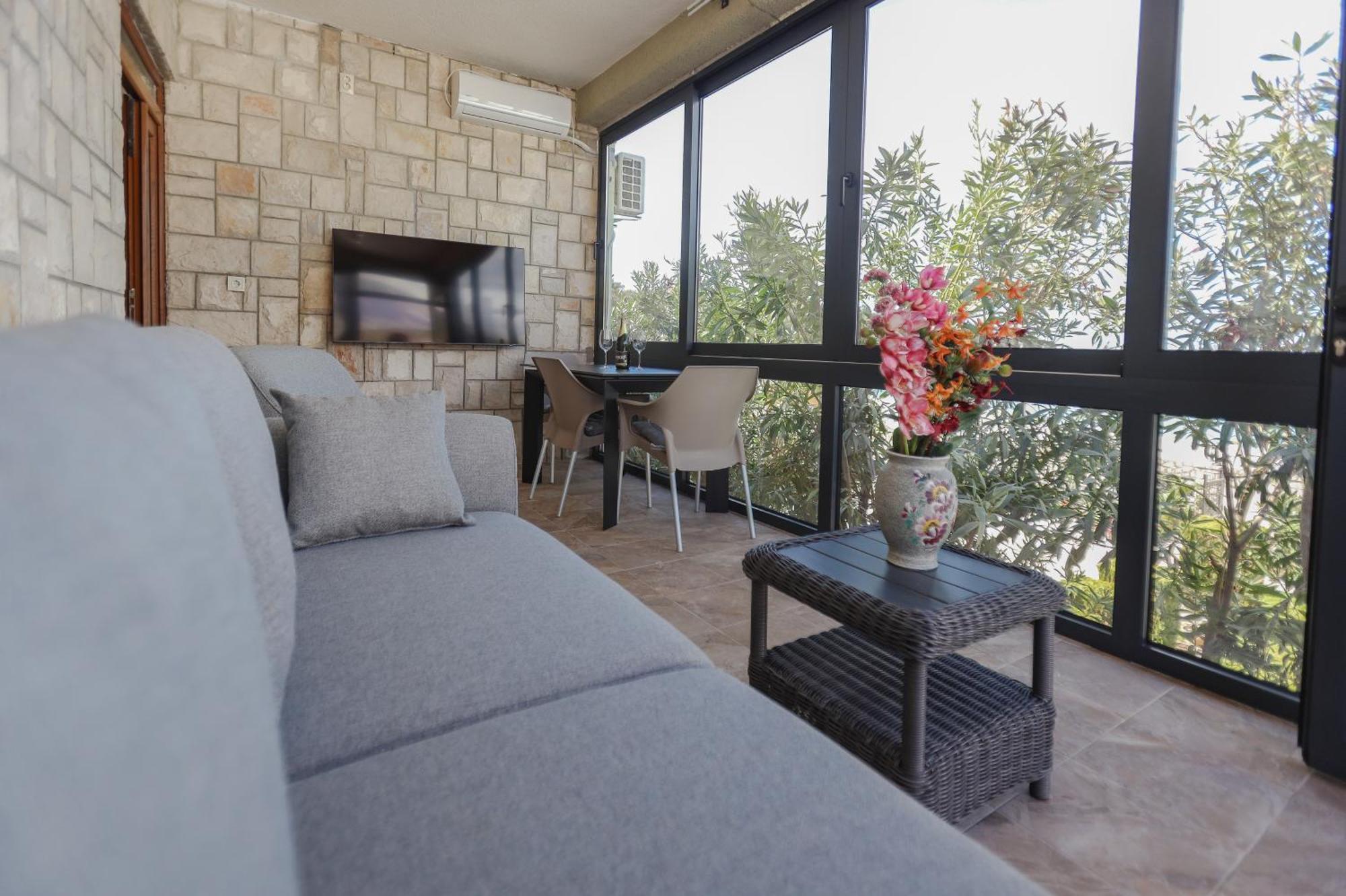 Apartments Oliva Utjeha Εξωτερικό φωτογραφία