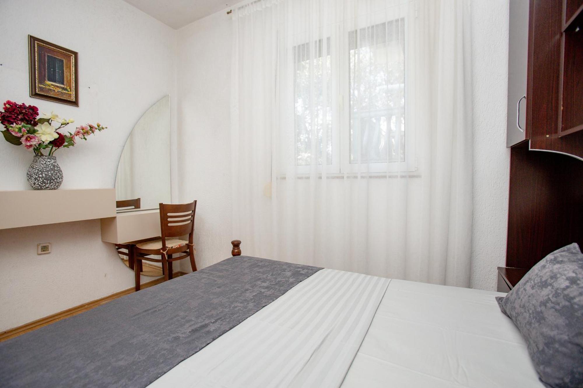 Apartments Oliva Utjeha Εξωτερικό φωτογραφία