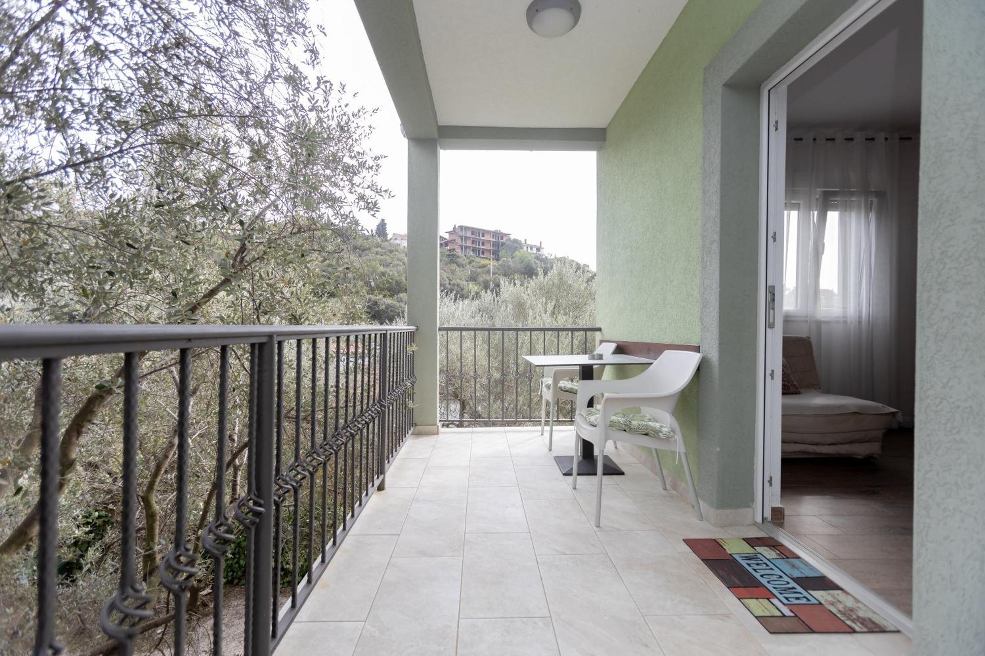 Apartments Oliva Utjeha Εξωτερικό φωτογραφία