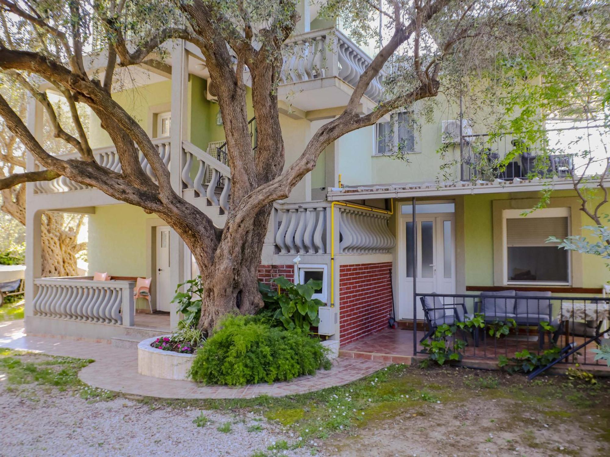 Apartments Oliva Utjeha Εξωτερικό φωτογραφία